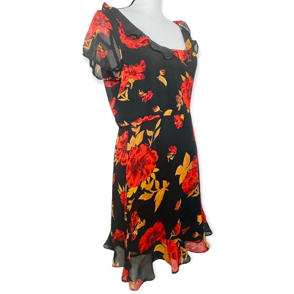 NWT LULUS Isla Mujeres Red and Black Floral Print Ruffled Dress Size Large - Picture 6 of 13